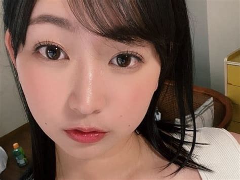 ふじさわれお|AV女優、藤沢麗央さんのかわいいツイッター画像と。